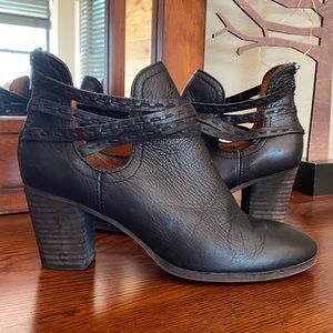 Frye Naomi Pickstitch Shootie Bootie 8.5 Black